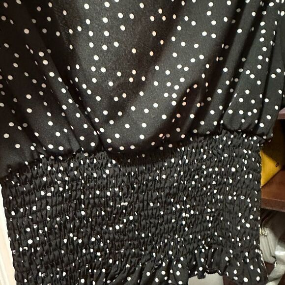 Cute Polkadot Black Top - Picture 5 of 6
